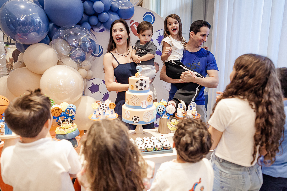 fotografias do aniversário de 2 anos do leonardo no salão de festas do prédio em moema zona sul de sao paulo sp