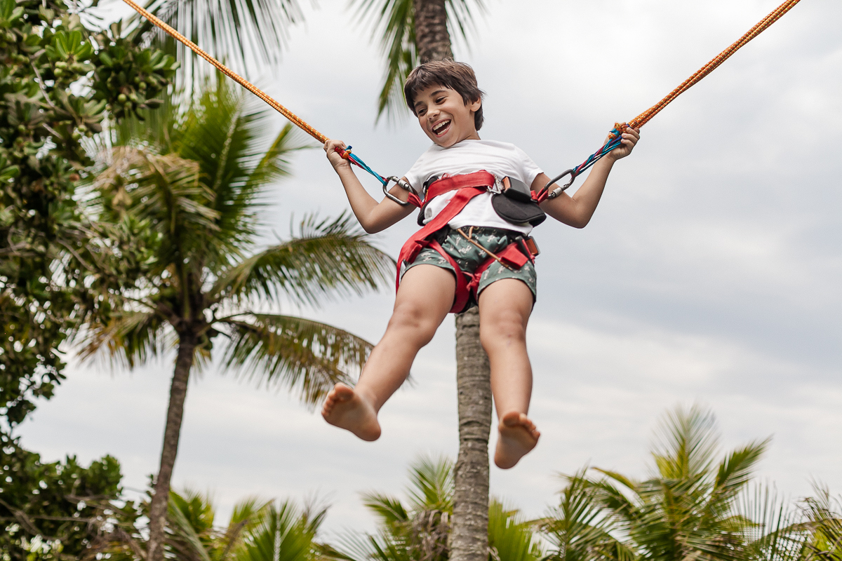 fotografias do aniversário de 8 anos do bruno com o tema copa no mundo no quintal de casa no condominio sao pedro no guaruja sp