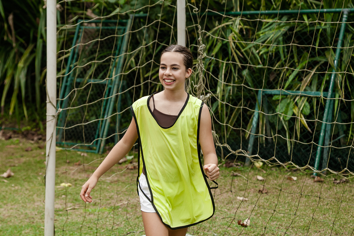 fotografias do aniversário de 8 anos do bruno com o tema copa no mundo no quintal de casa no condominio sao pedro no guaruja sp