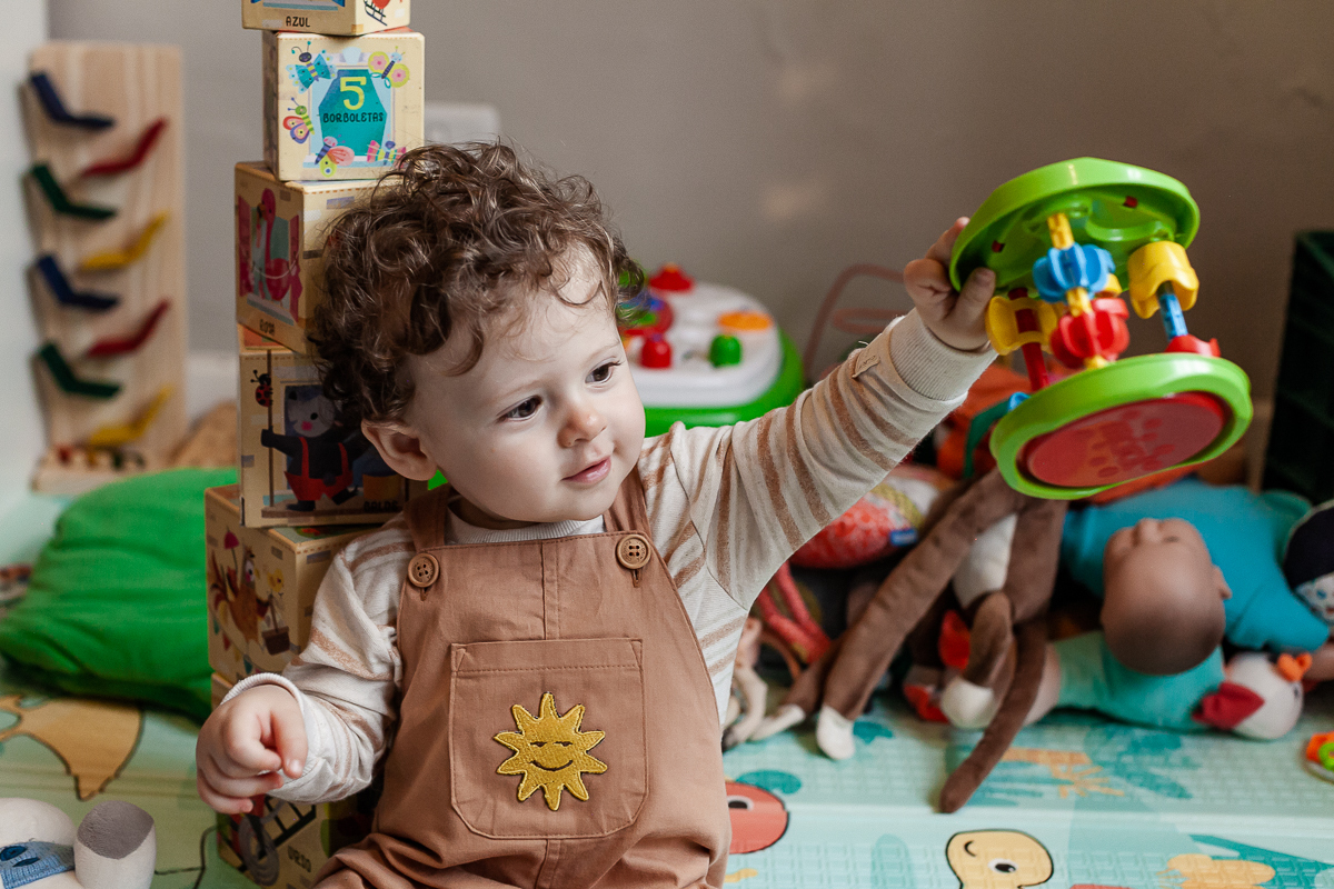 fotografias do aniversário de 1 ano do beni com o tema sol no quintal de casa no bairro do ipiranga zona sul de sao paulo sp