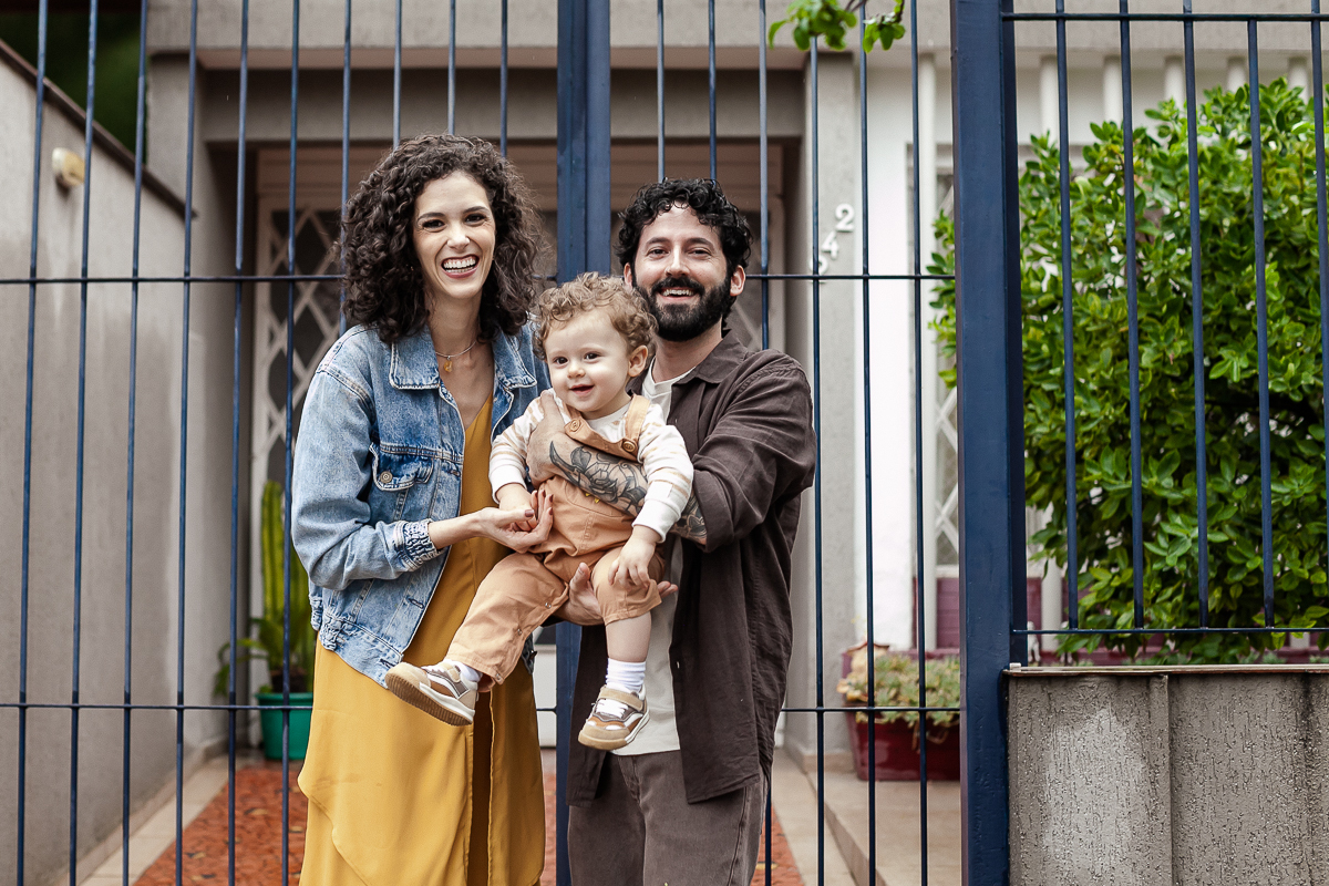 fotografias do aniversário de 1 ano do beni com o tema sol no quintal de casa no bairro do ipiranga zona sul de sao paulo sp