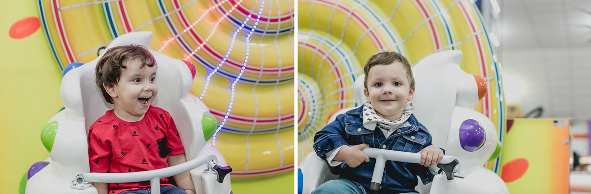 brincando na roda gigante para bebes