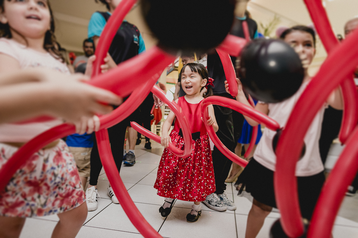 brincando na baladinha do buffet mago ratimboom