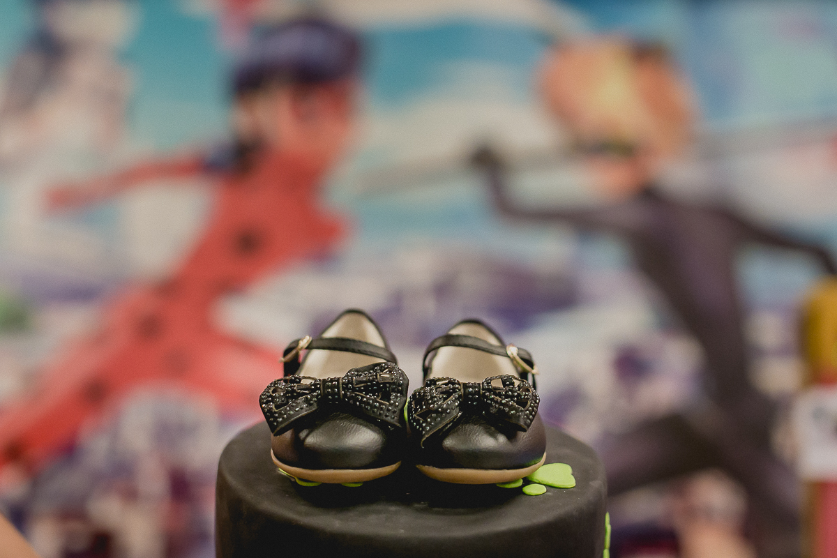 detalhes do sapatinho que a milena usou na festa