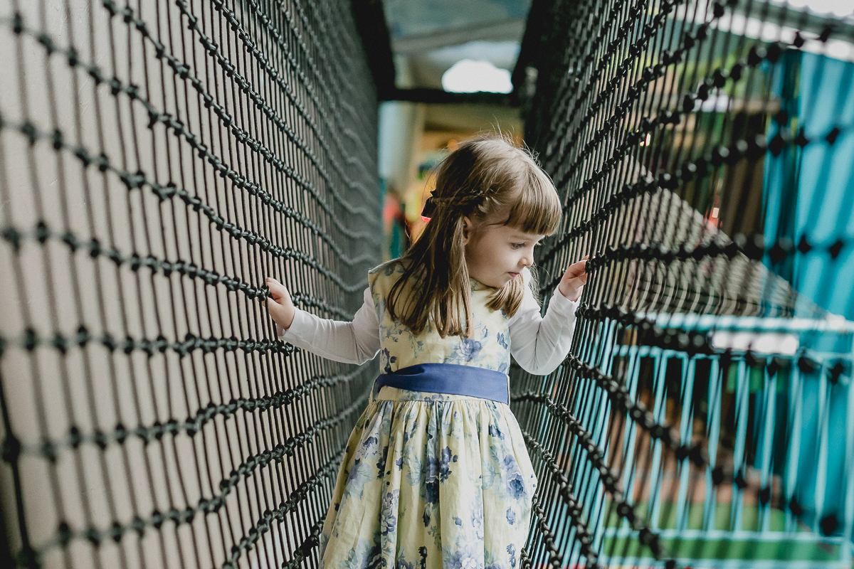 atravessando a ponte do miniland