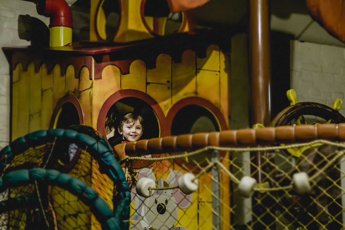 Pirata no barco no Buffet Miniland - Tatuapé - SP