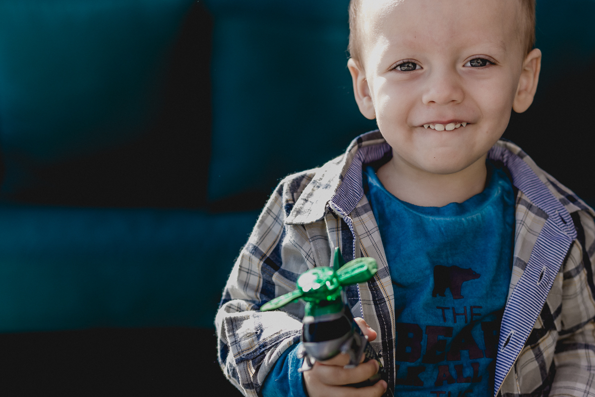 Francisco dando risada com seu helicoptero no Residencial Euroville - Carapicuiba - SP