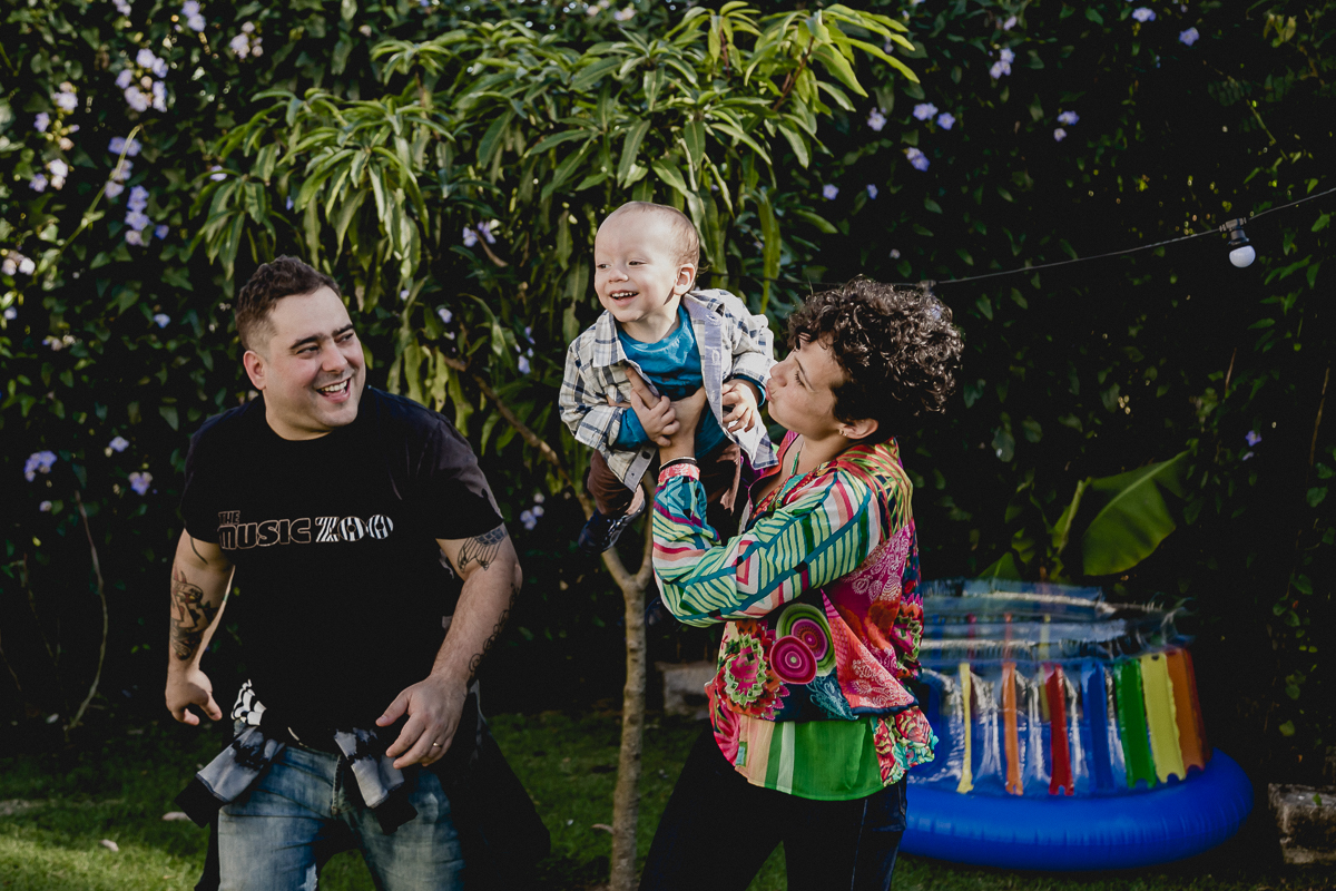 olha o aviãozinho do francisco no Residencial Euroville - Carapicuiba - SP