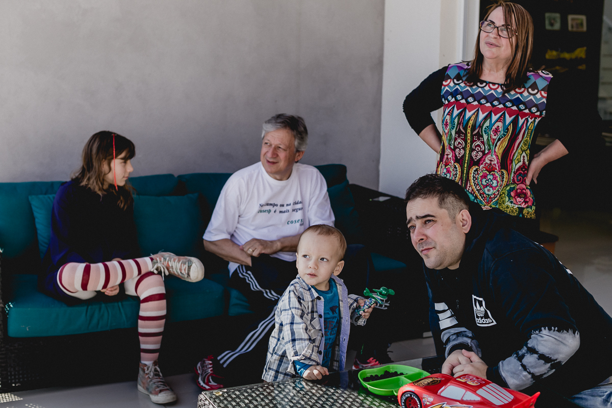 Olhando o helicoptero passar no Residencial Euroville - Carapicuiba - SP