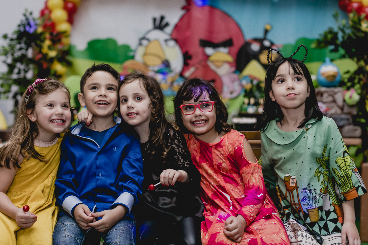 Samuel e amigas assistindo a retrospectiva no Espaço Diversão e Arte - Zona Norte - SP