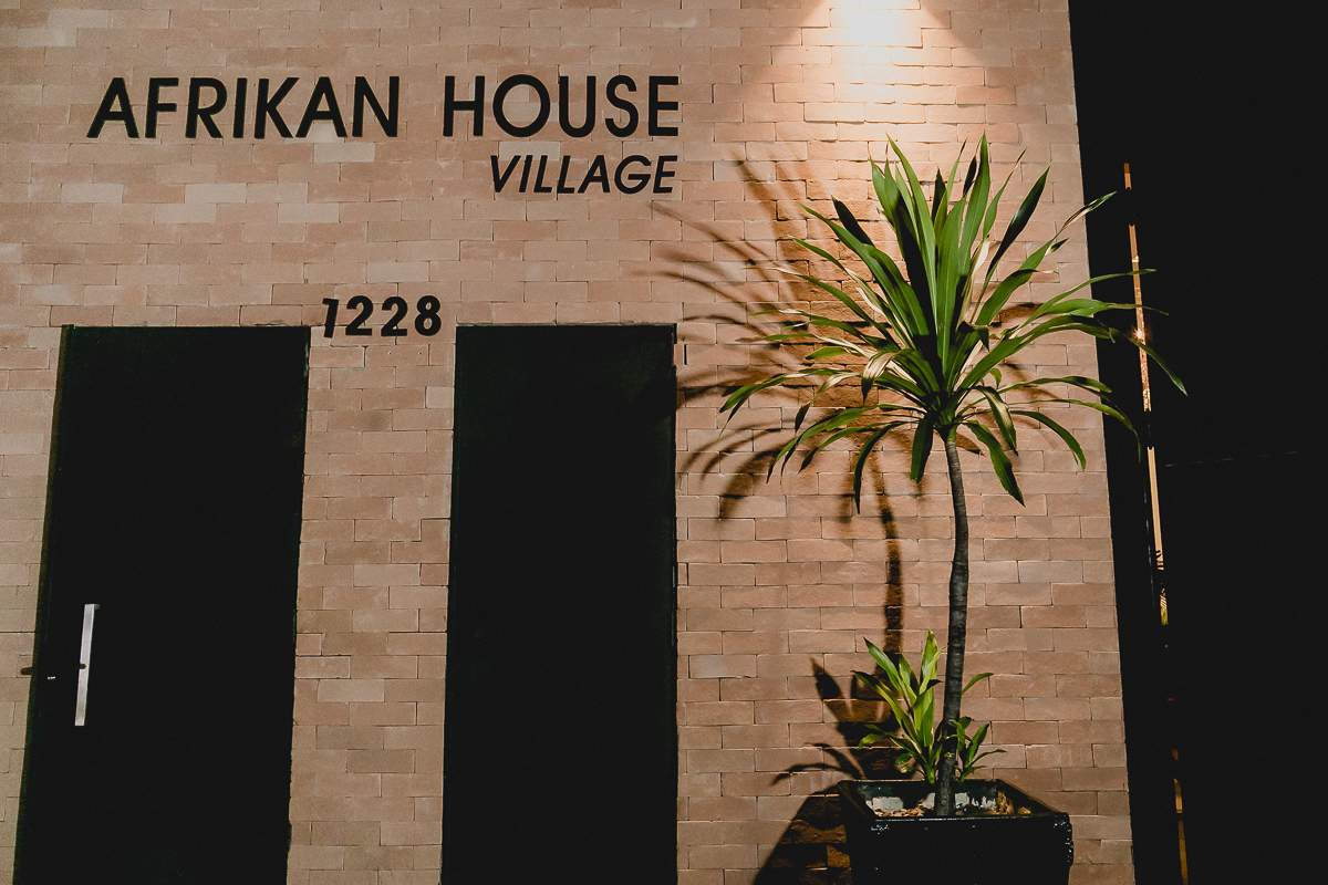 afrikan village house buffet