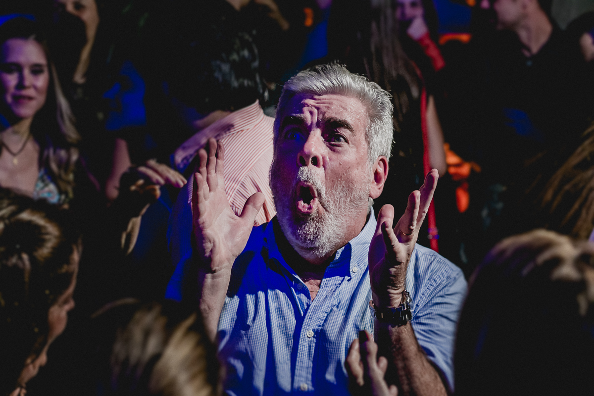 Dançando e curtindo muito