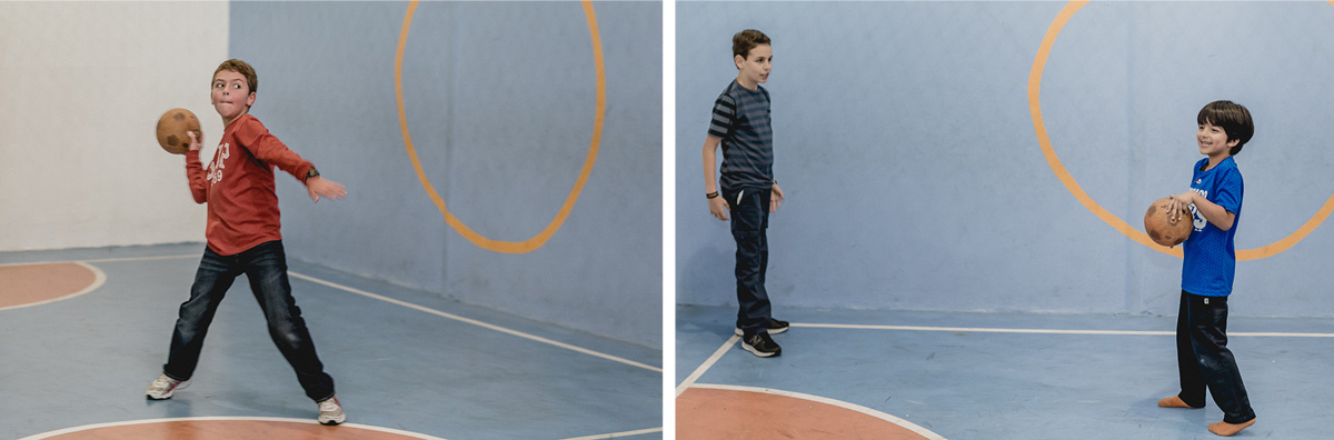 jogando handball com os amigos