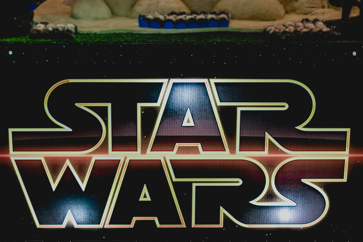 banner da mesa do bolo com o tema star wars