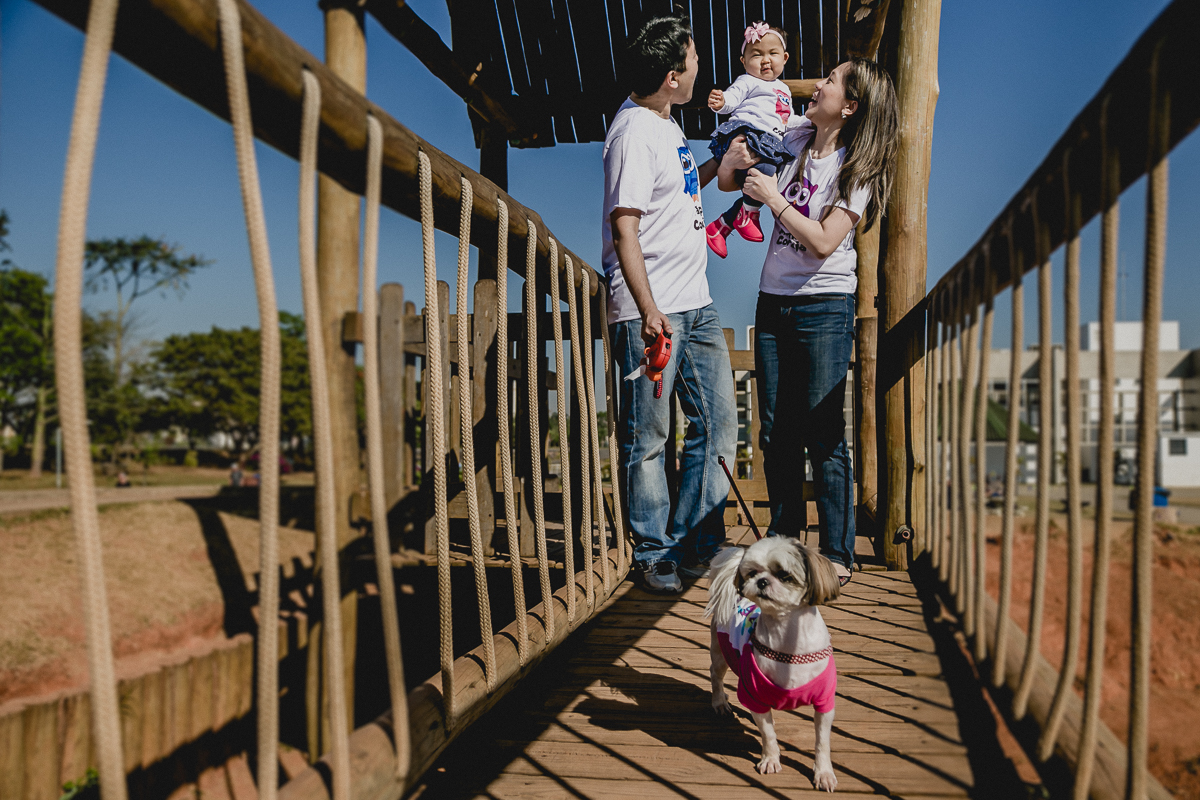 brincando no playground com a familia toda