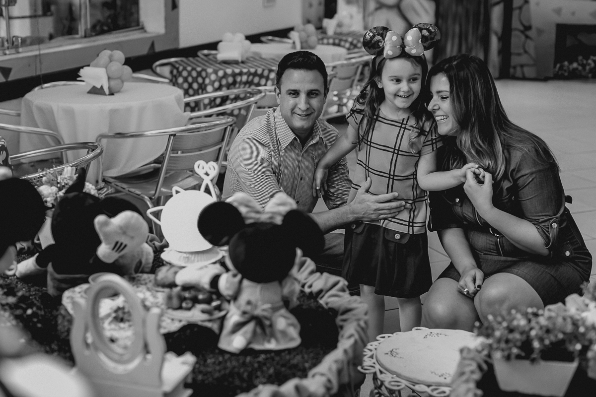 Vendo a mesa do bolo pela primeira vez