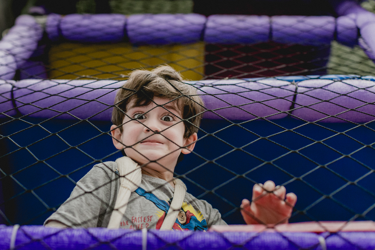 amiguinho no brinquedao