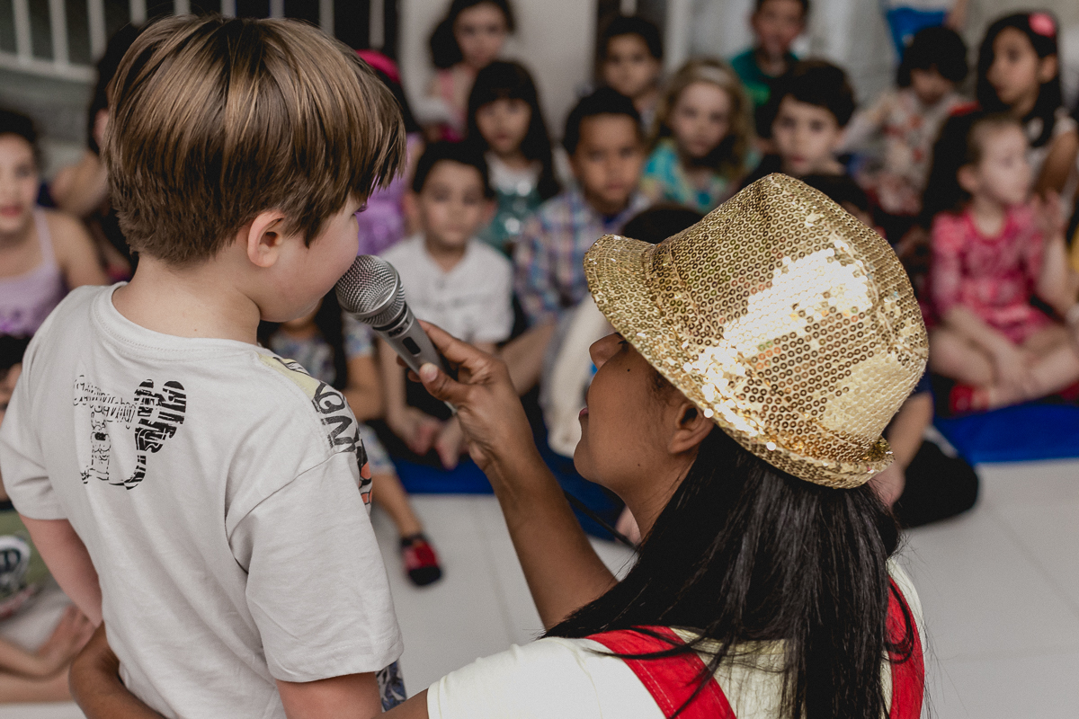 escolhendo amiguinhos para a brincadeira