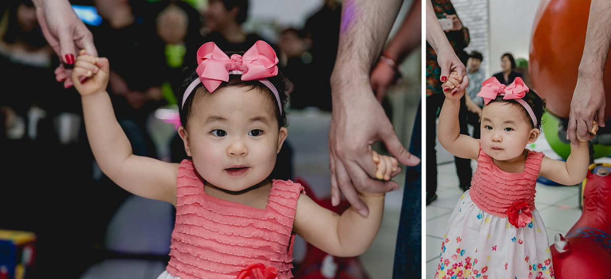 emily dançando com os pais