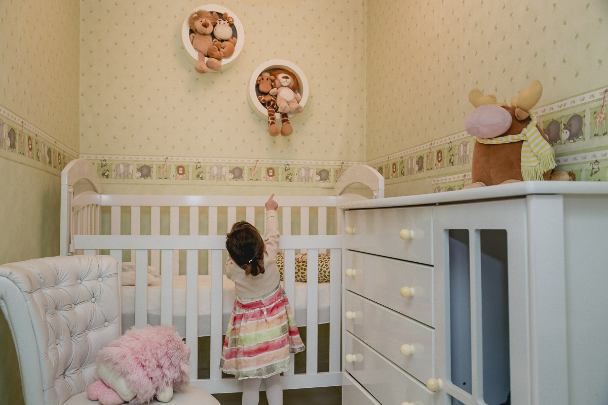 luiza dentro do berçario