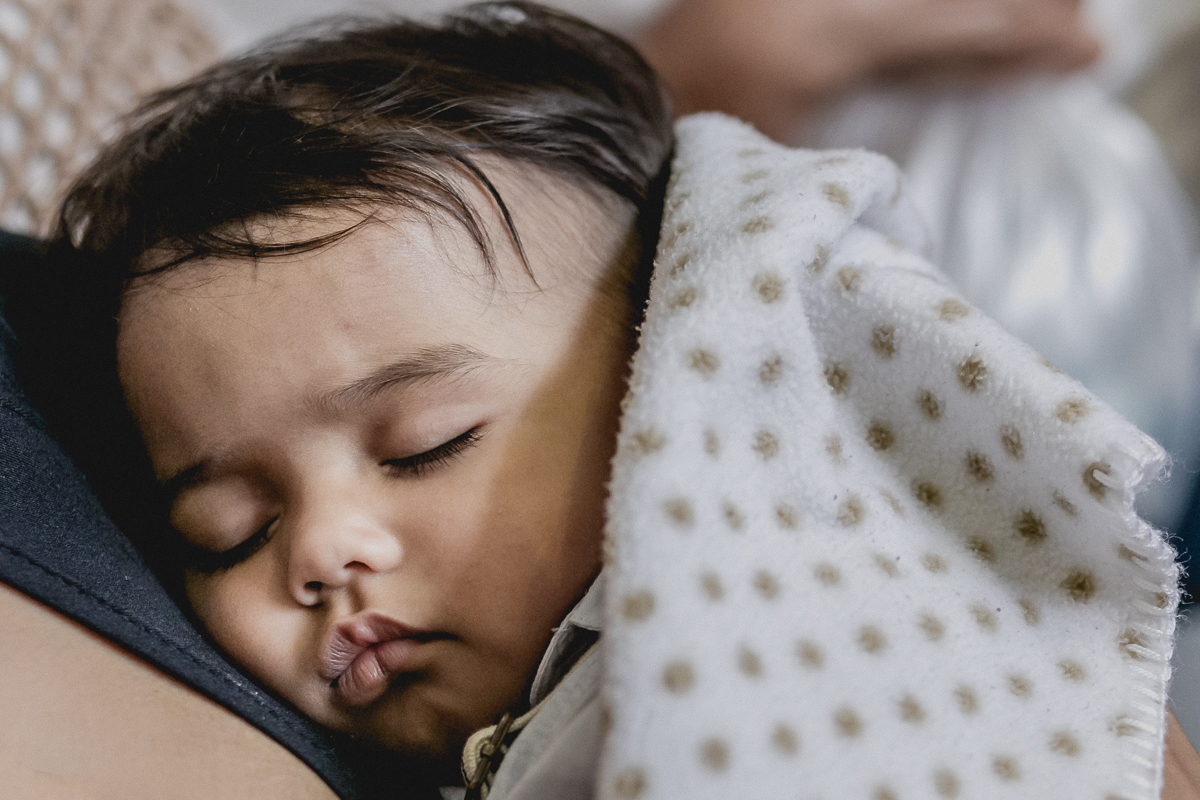 lucas dormindo no final da festa