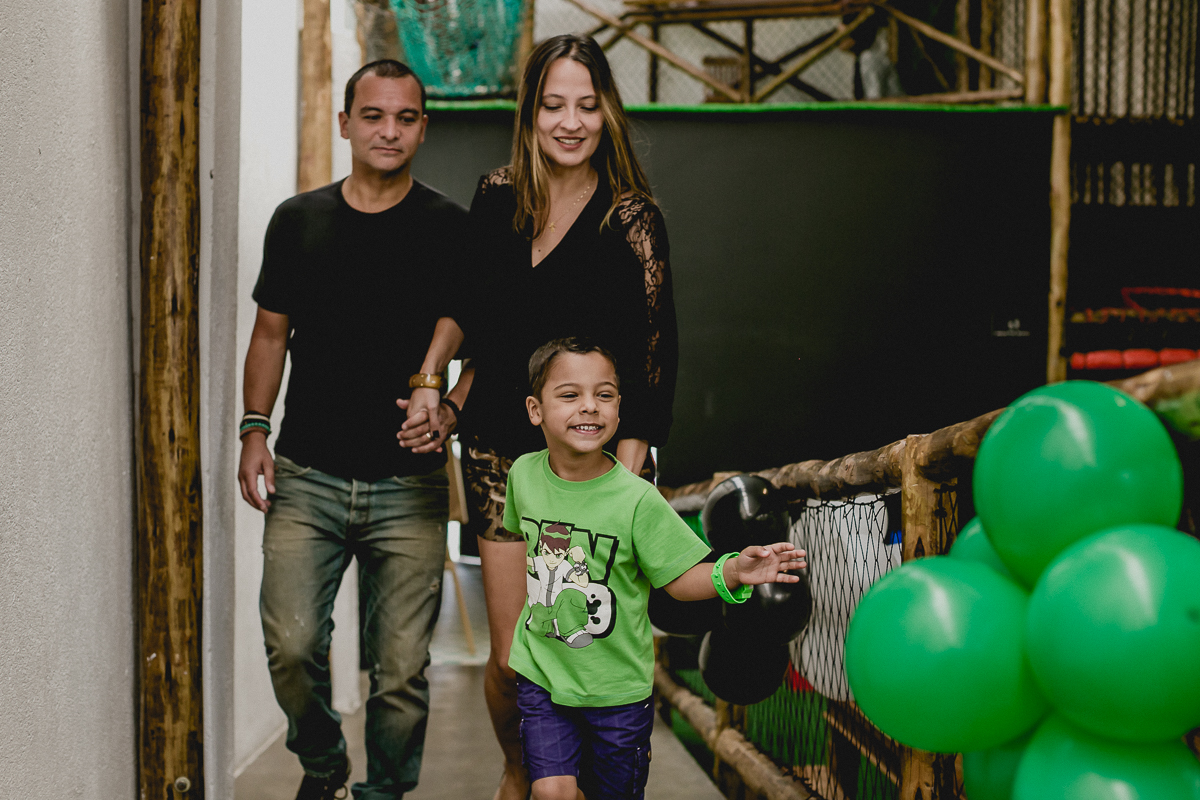 entrando e chegando para a festa