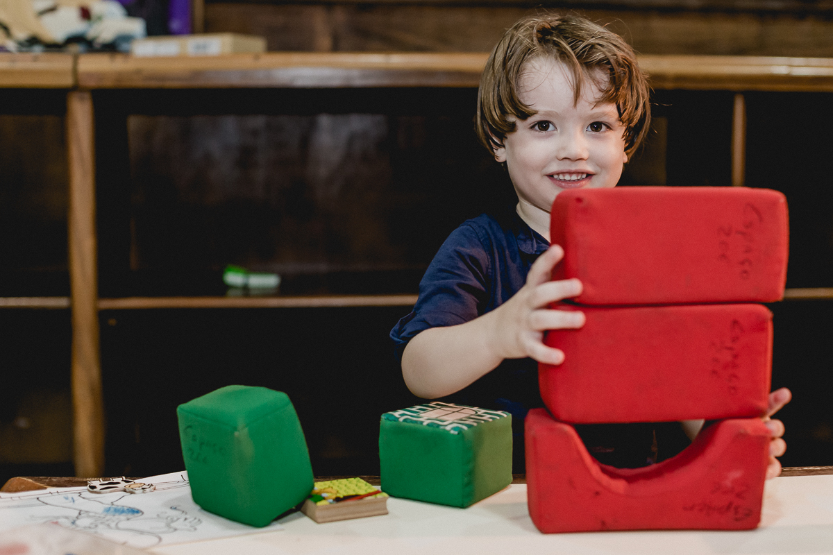 brincando com os tijolinhos