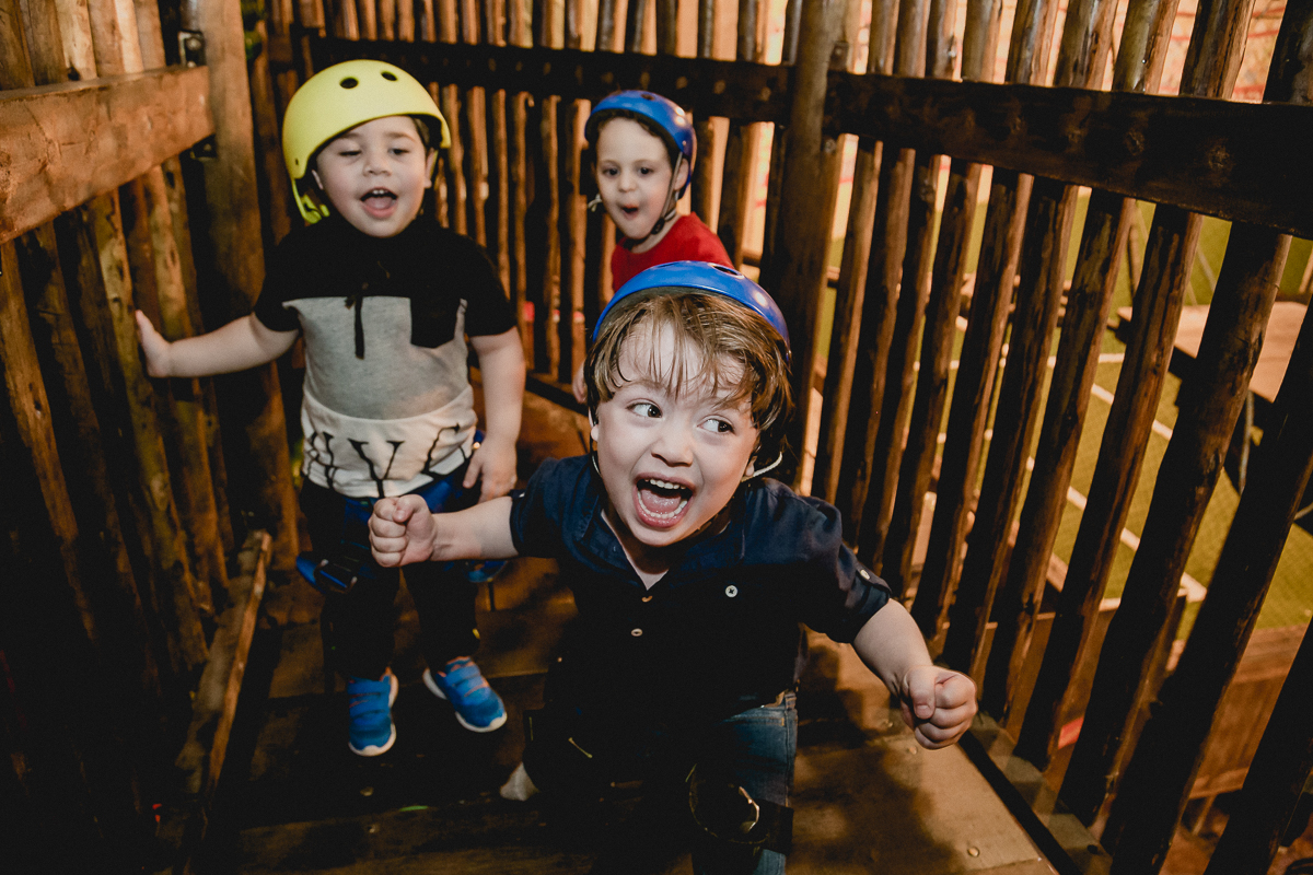 fazendo muita força