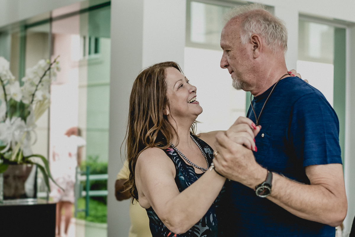 dançando com o marido