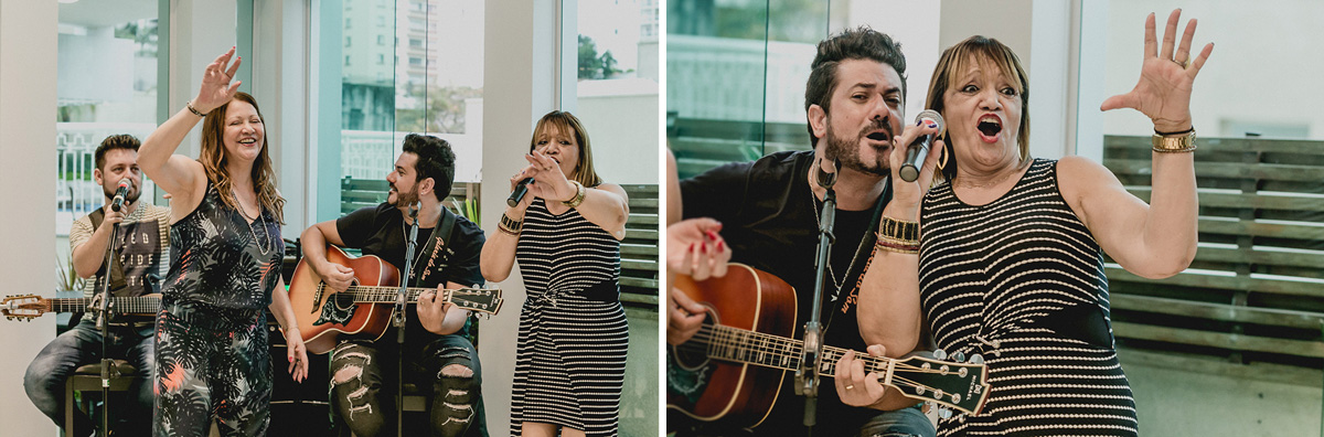 cantando com os músicos