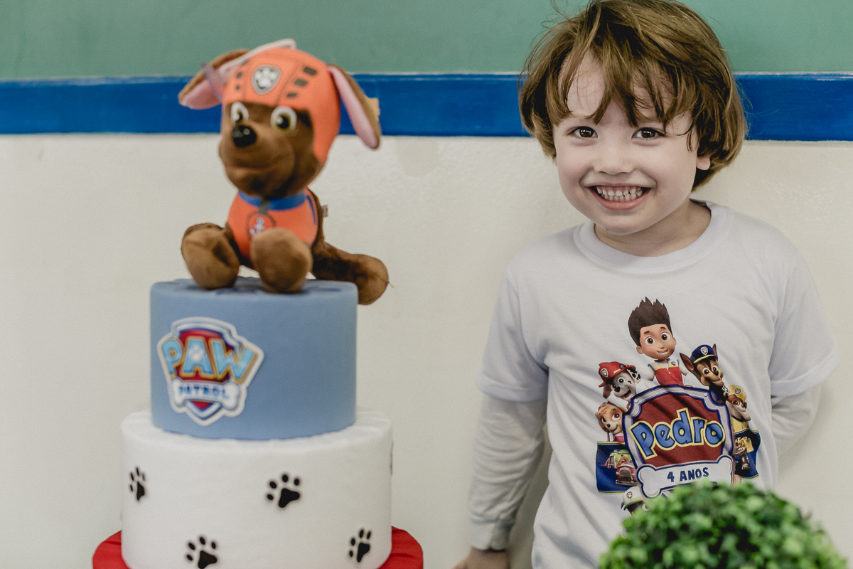 foto na frente do bolo