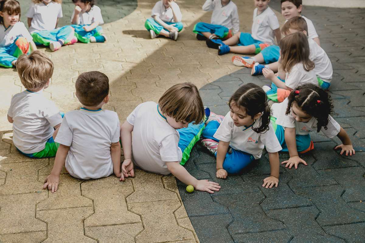 brincando com os amigos