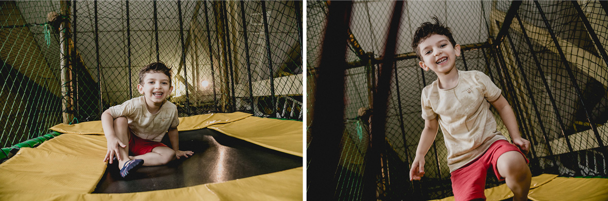 brincando no pula pula