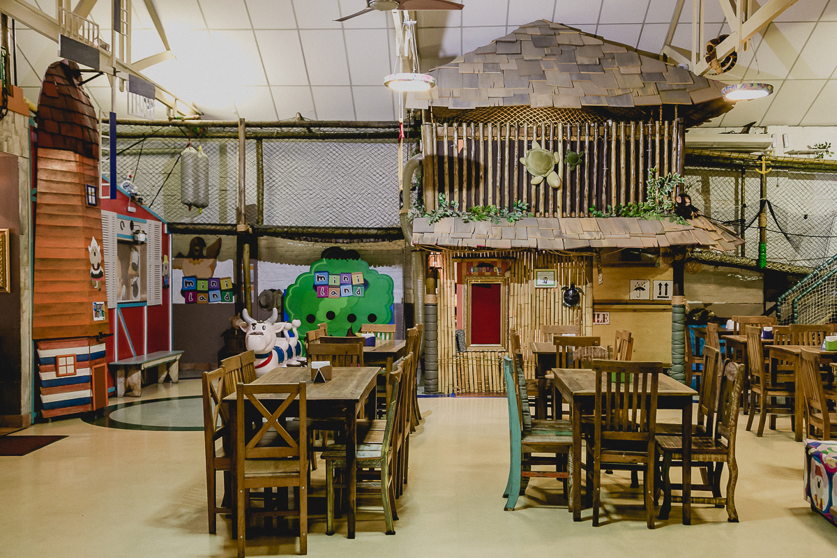 interior do buffet miniland