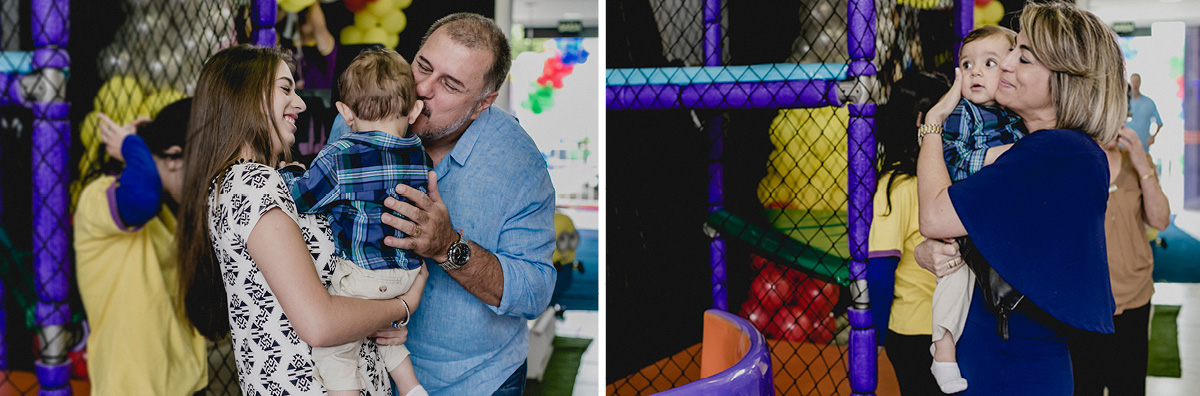 recebendo beijinhos do vovô