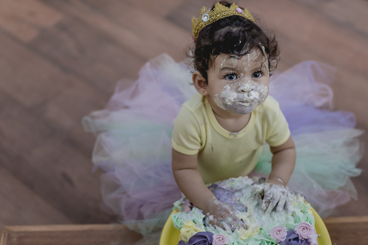 batendo as maos no bolo