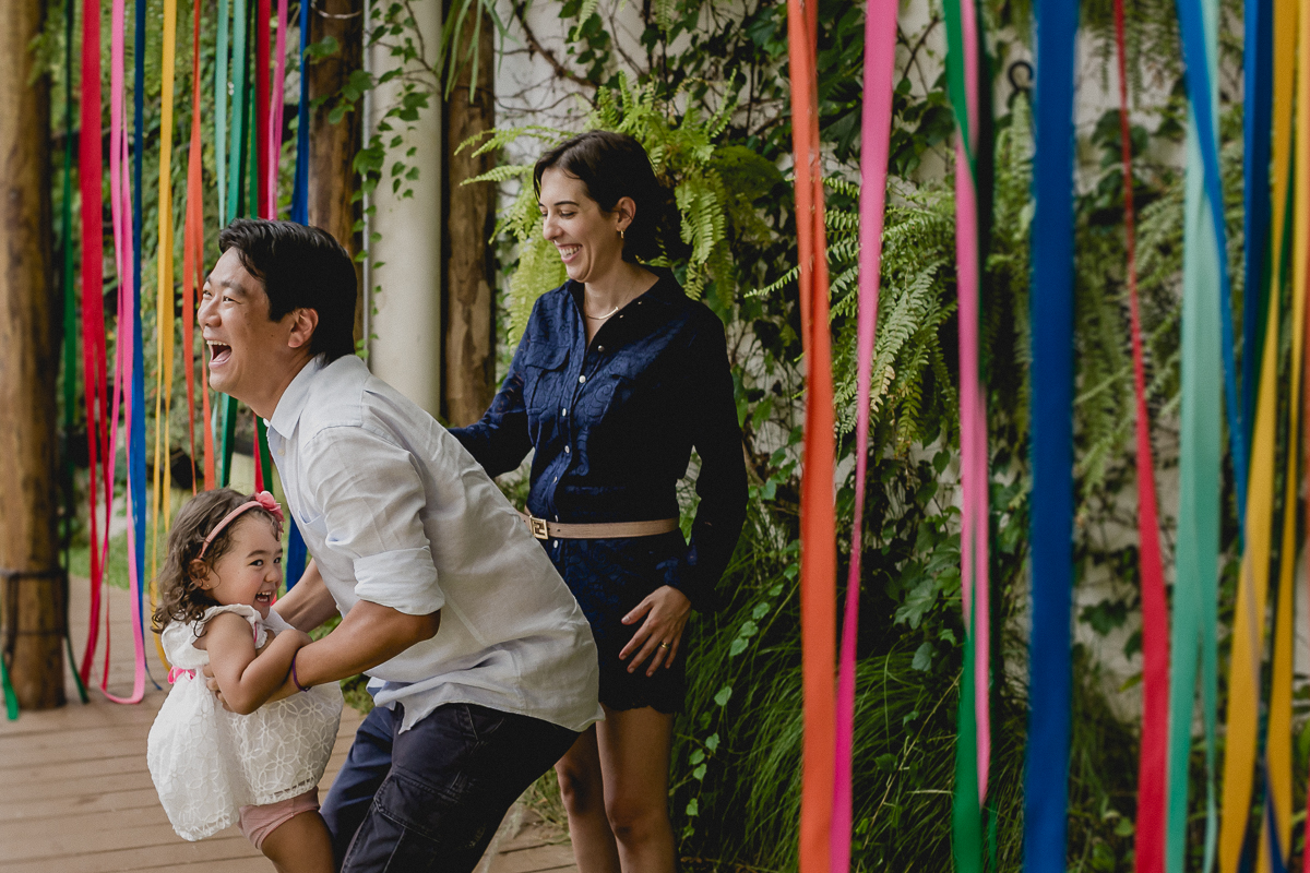 jogando a bibi para o alto