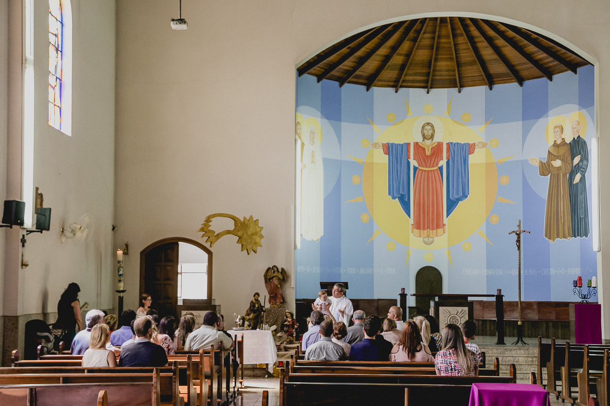 inicio da cerimonia de batismo do Theo
