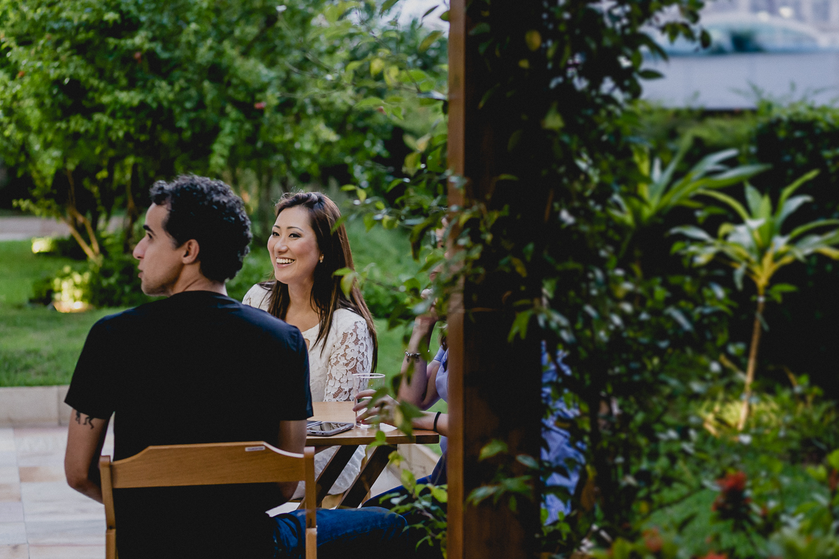 conversando com os amigos