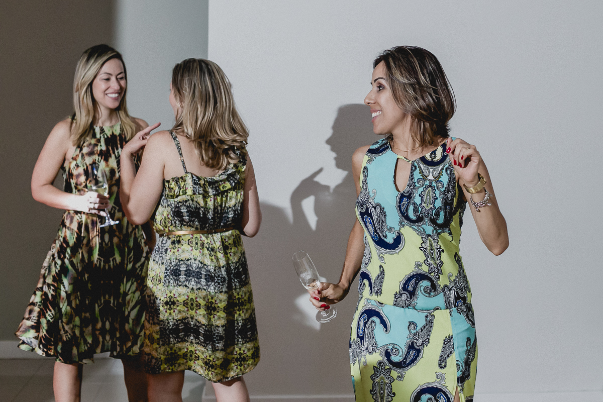 Dançando com os convidados na festa