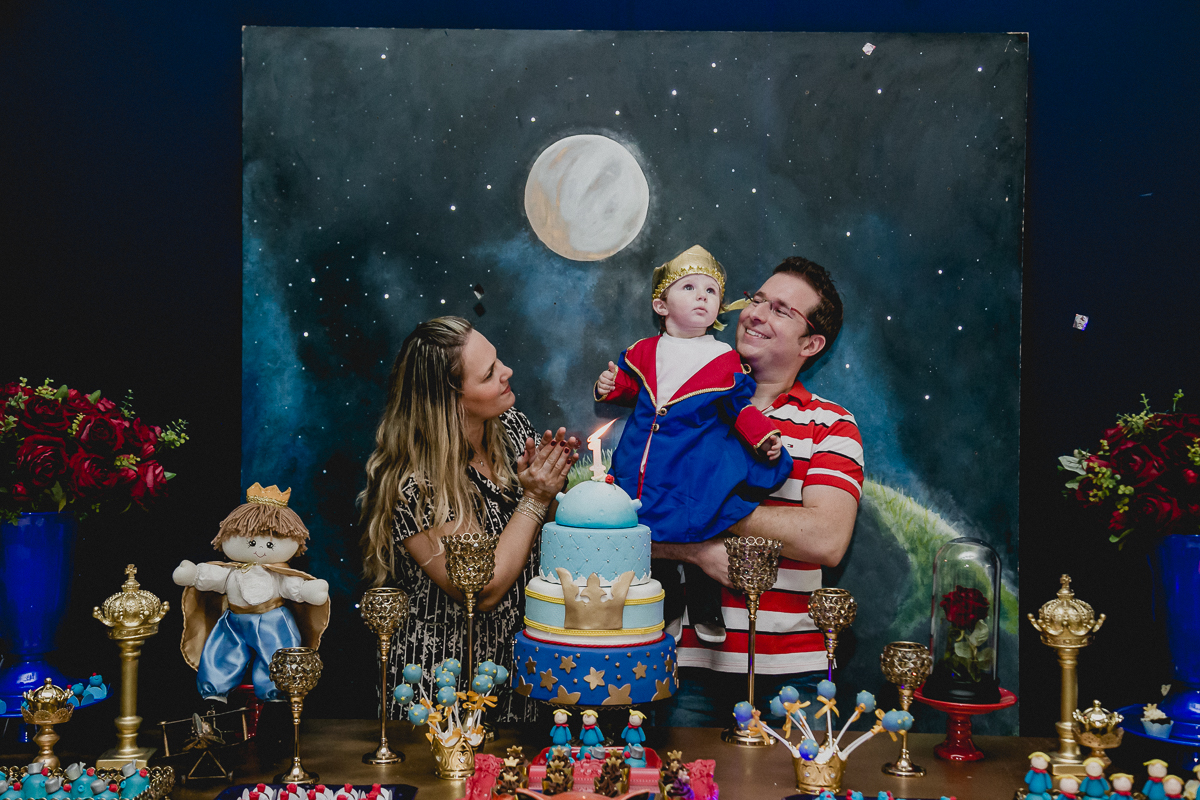 Cantando o parabens com a familia