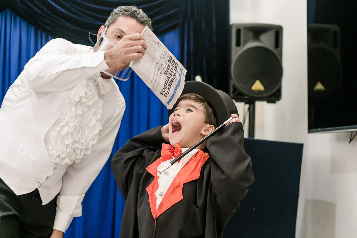 Magico Ulisses loddy apresentando o show na festa do miguel