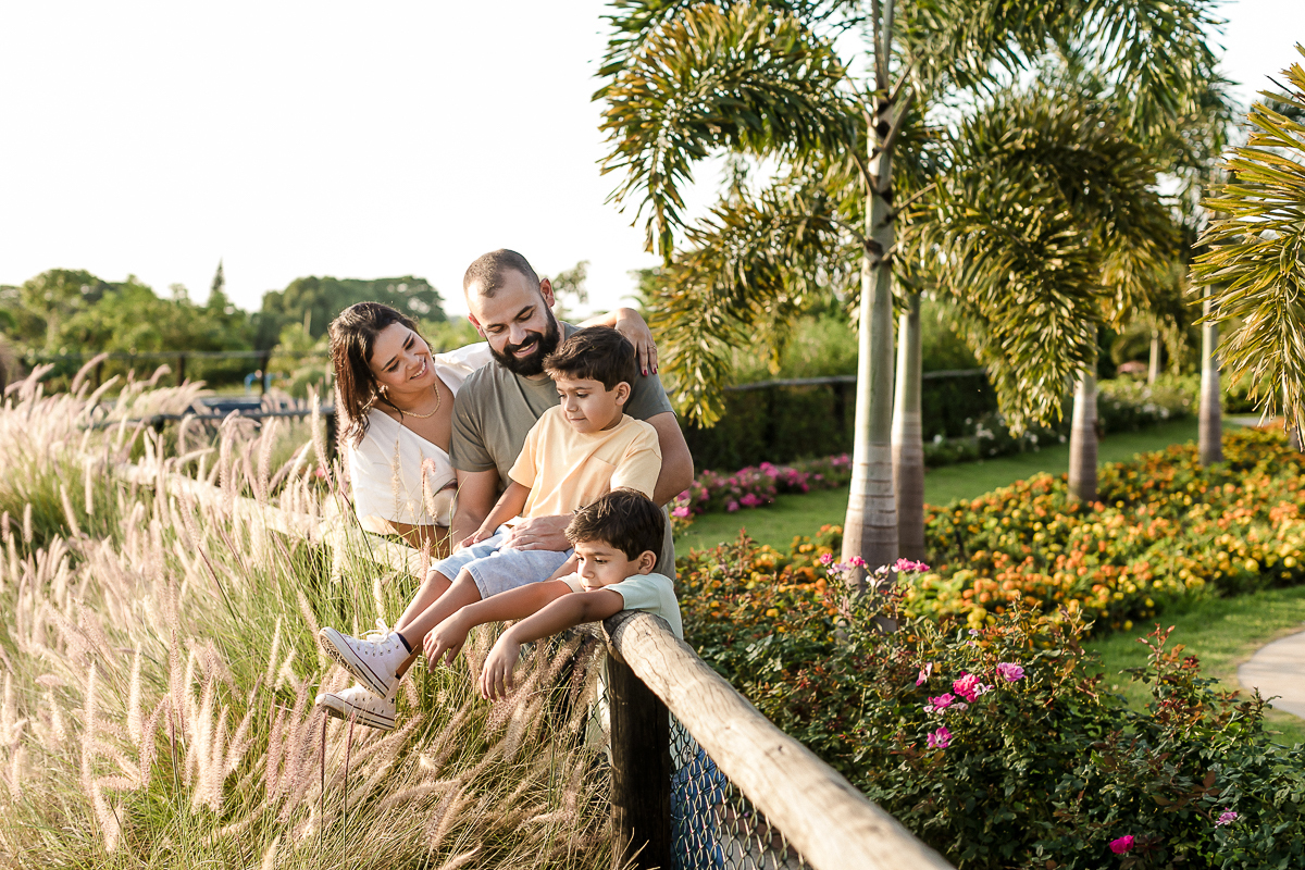 Ensaio família realizado no bloemen park em holambra sp
