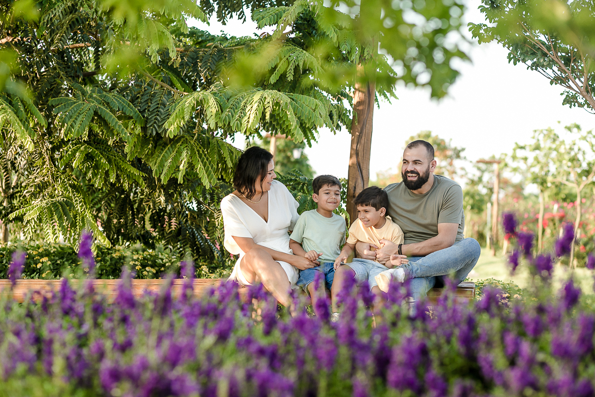 Ensaio família realizado no bloemen park em holambra sp