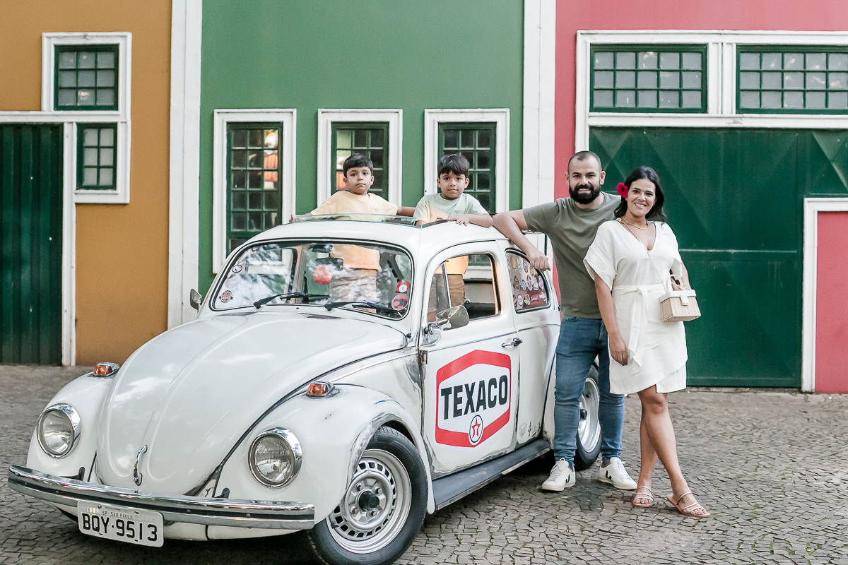 Ensaio família realizado no bloemen park em holambra sp
