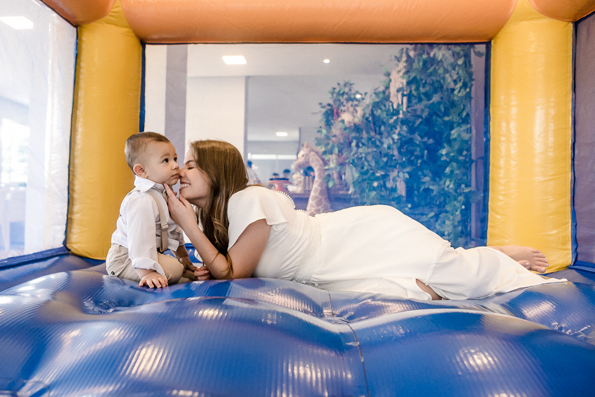 aniversário de 1 ano do gabriel no condominio da família