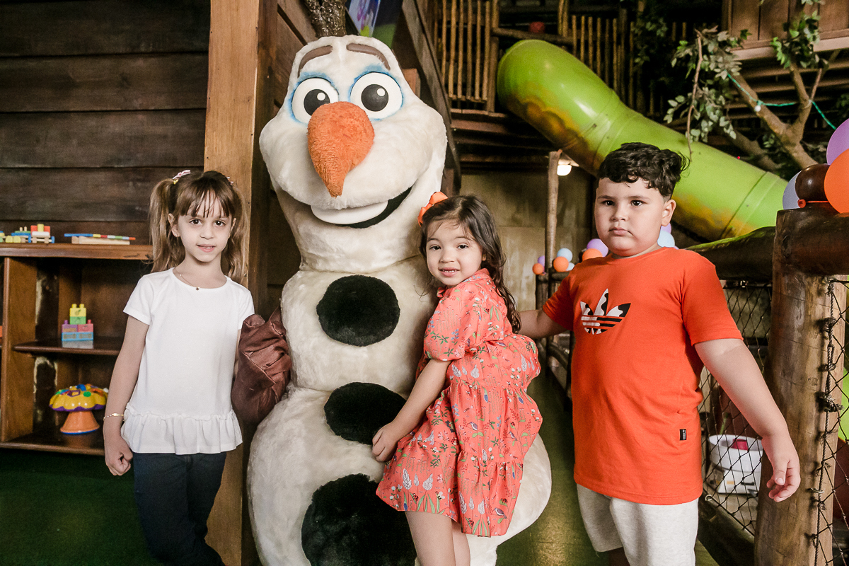 festa de aniversário de 4 anos da Manu que aconteceu lá no Buffet Espaço Zoe no Tatuapé, SP