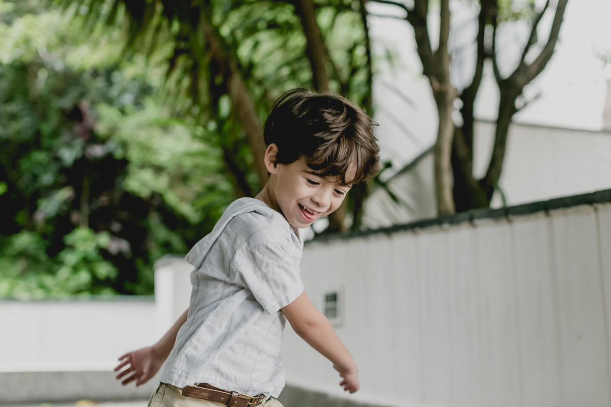 se divertindo no inicio da festa
