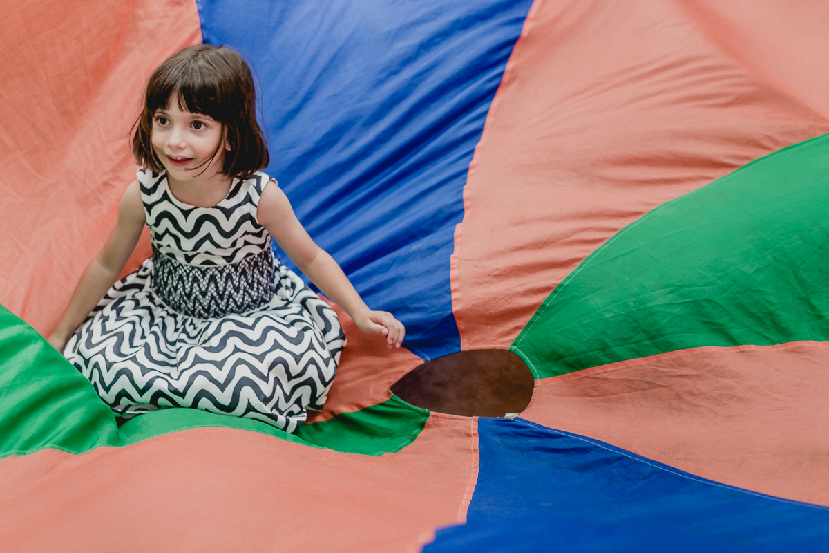 Bia se divertindo no pano