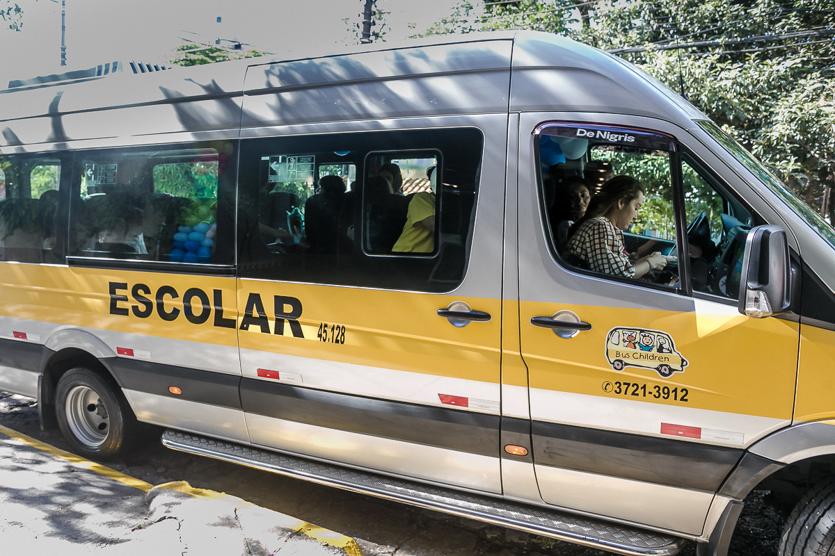 Pedro chegando para sua festa de 9 anos no Espaço formigueiro do alto de pinheiros sp
